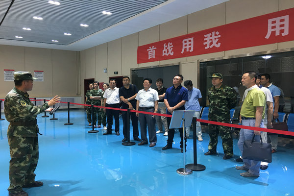 新疆消防协会组织协会理事单位参加 庆八一建