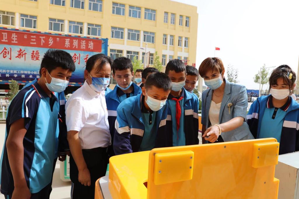 和田县第二中学图片图片