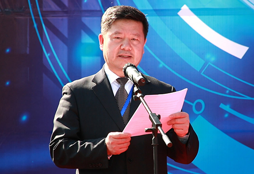 李春阳主持开幕式开幕式上对第二届科学表演大赛获奖人员进行表彰,并
