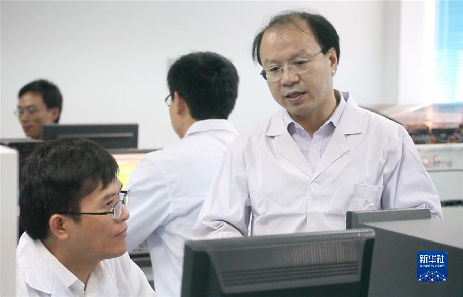 (新华全媒头条·六中全会精神在基层·图文互动)(7)勇攀高峰,为实现高水平科技自立自强贡献力量——各地贯彻党的十九届六中全会精神加强科技创新观察 (新华全媒头条·六中全会精神在基层·图文互动)(7)勇攀高峰,为实现高水平科技自立自强贡献力量——各地贯彻党的十九届六中全会精神加强科技创新观察